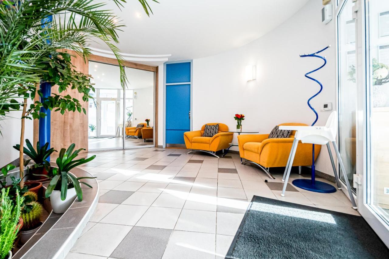 Hotel Squash Dependance Prievidza Exteriér fotografie